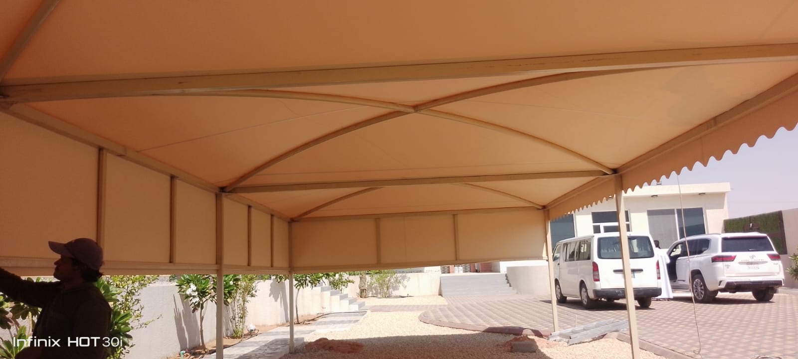 تفاصيل سقف مظلة سيارات